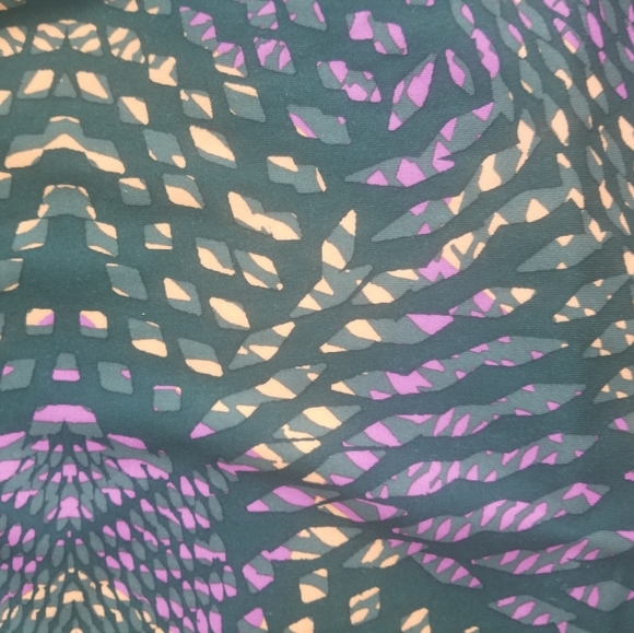 Fabletics XS Hawthorne Tank Geometric Pink Black Orange Shelf Bra - Picture 3 of 7